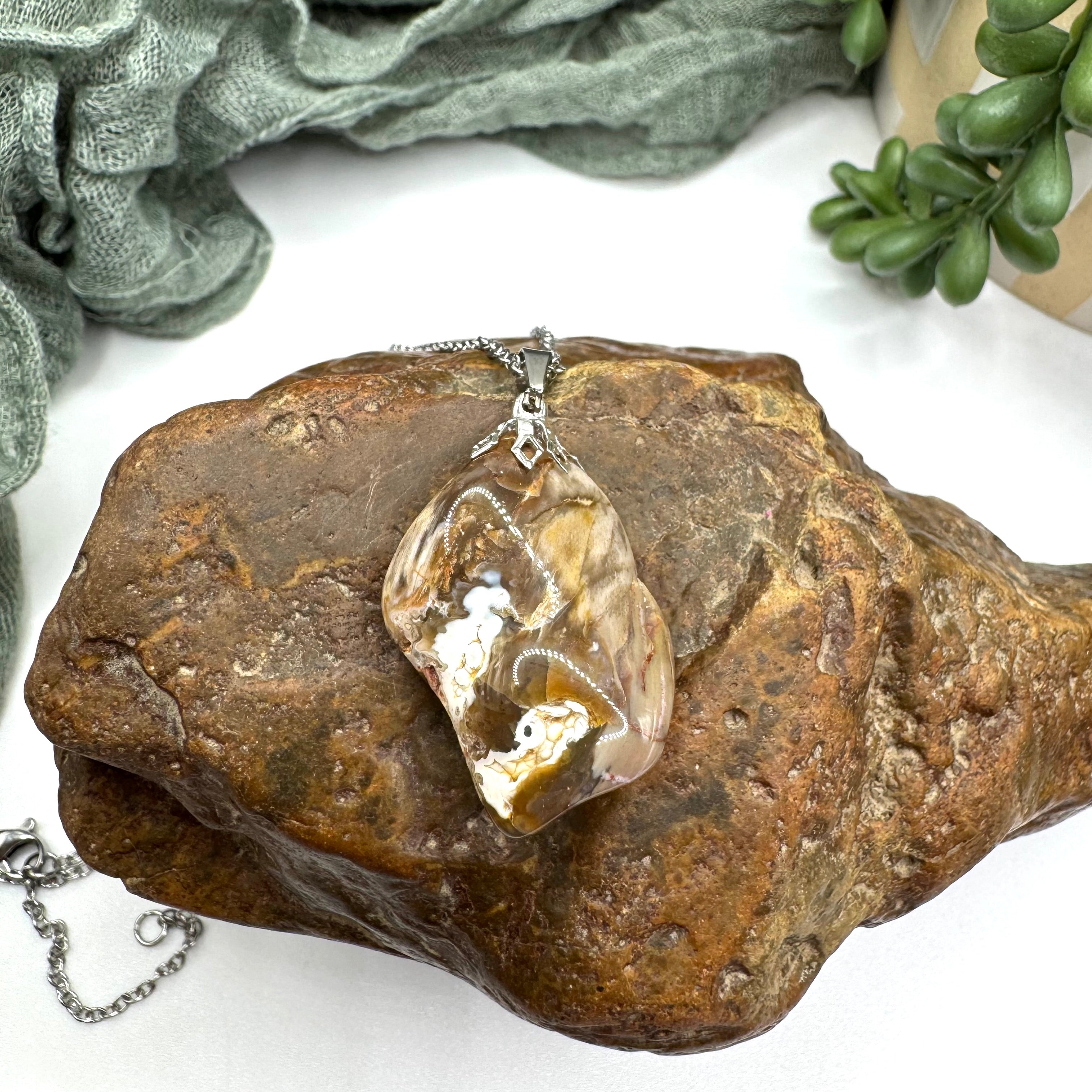 Petrified Wood Necklace – Moonrise Rocks